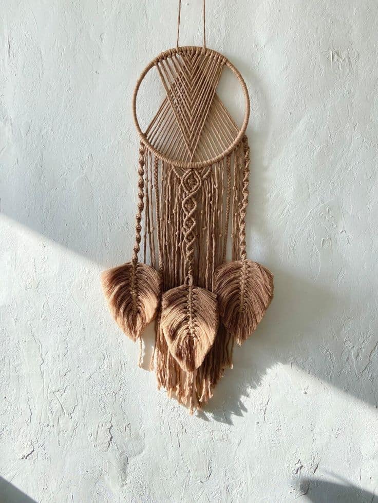 attrape rêve en macramé marron