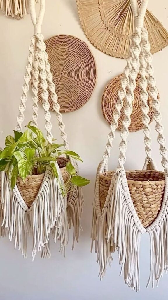 suspensio pour plante en macramé avec fils suspendus